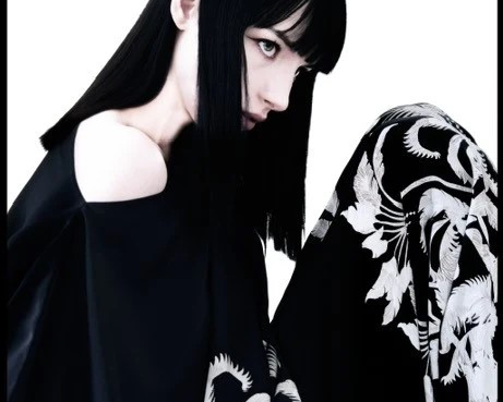 broekzwwit_740x